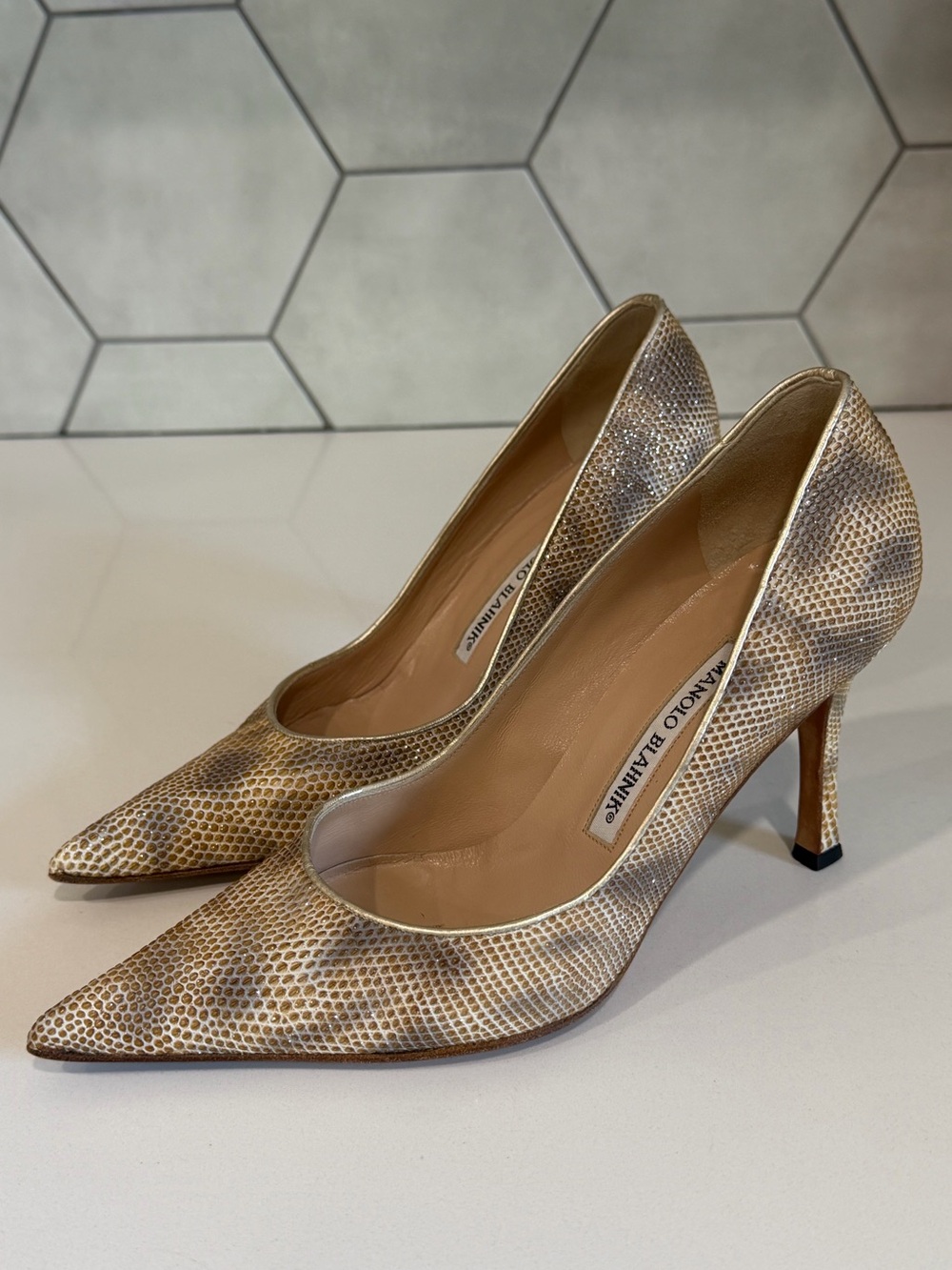 Manolo Blahnik Pump Cream Heel